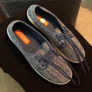 Womens Rocket Dog Canvas Tennis Shoes